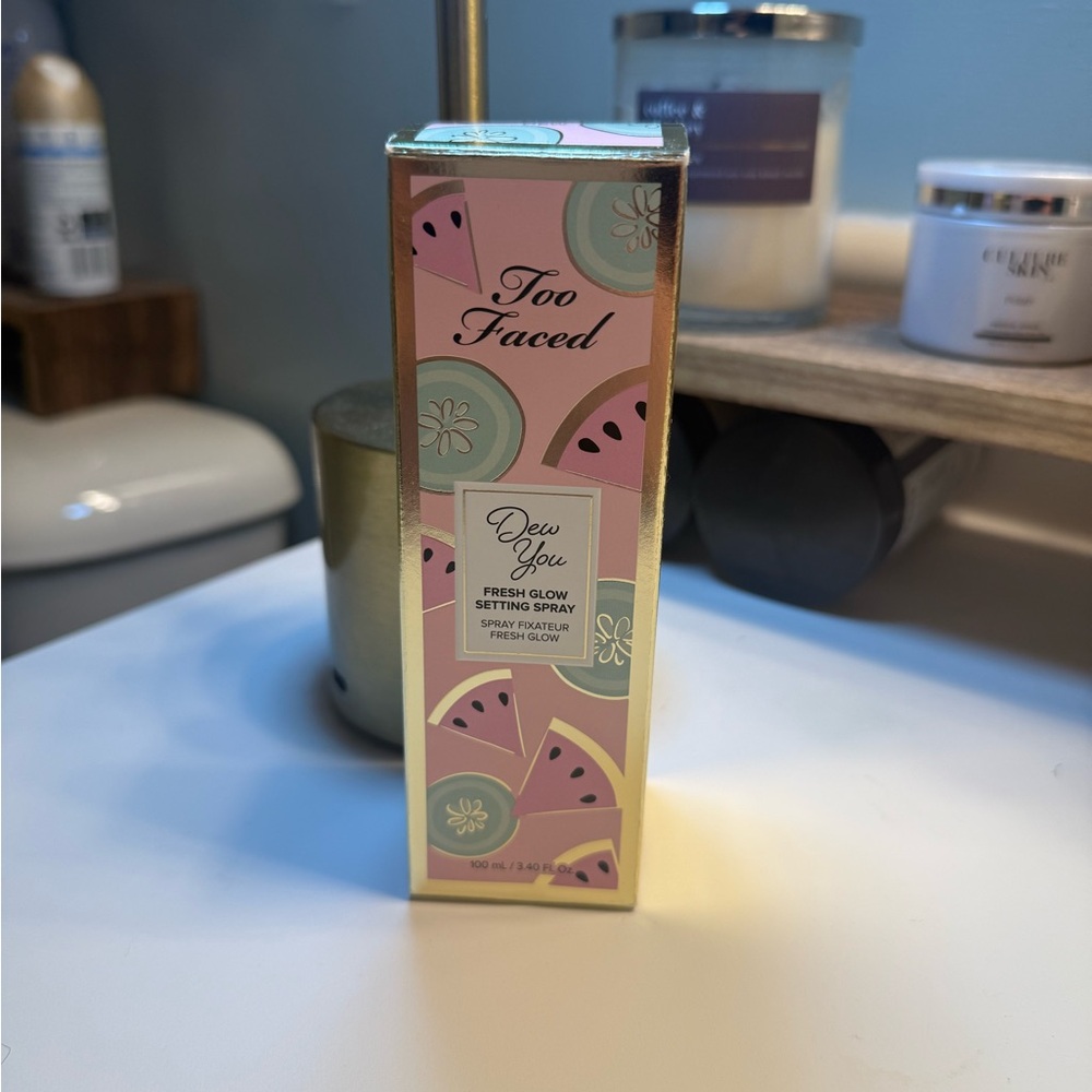 Too Faced Dew You Fresh Glow Setting Spray - Pink and Green